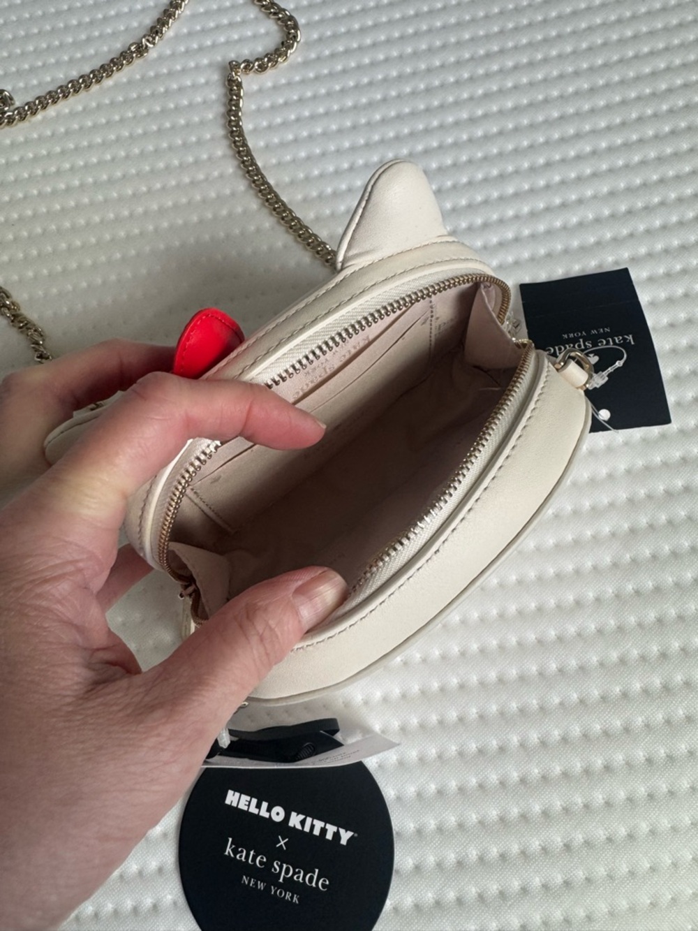 kate spade x Hello Kitty Crossbody - Picture 10 of 13
